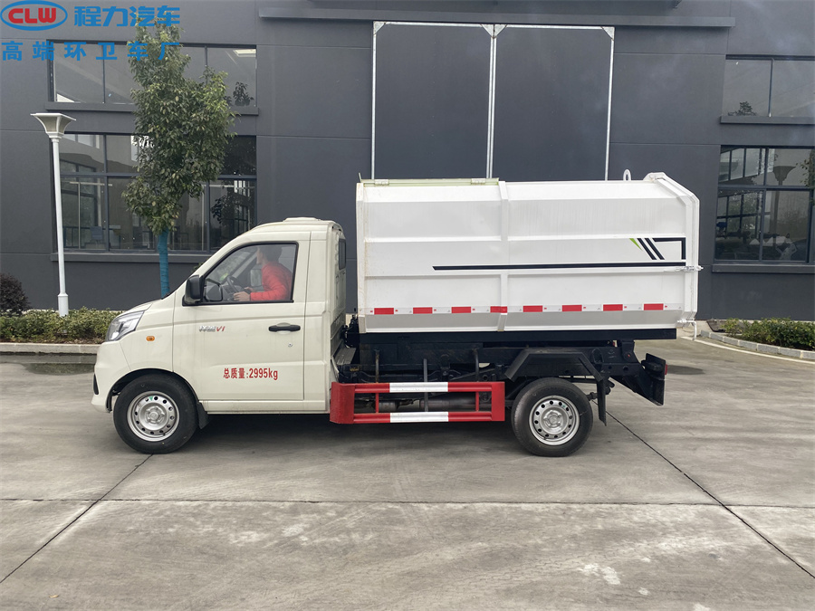 3方福田祥菱自裝卸式垃圾車(chē)(側(cè)裝掛桶) 3方福田祥菱自裝卸式垃圾車(chē)(側(cè)裝掛桶)