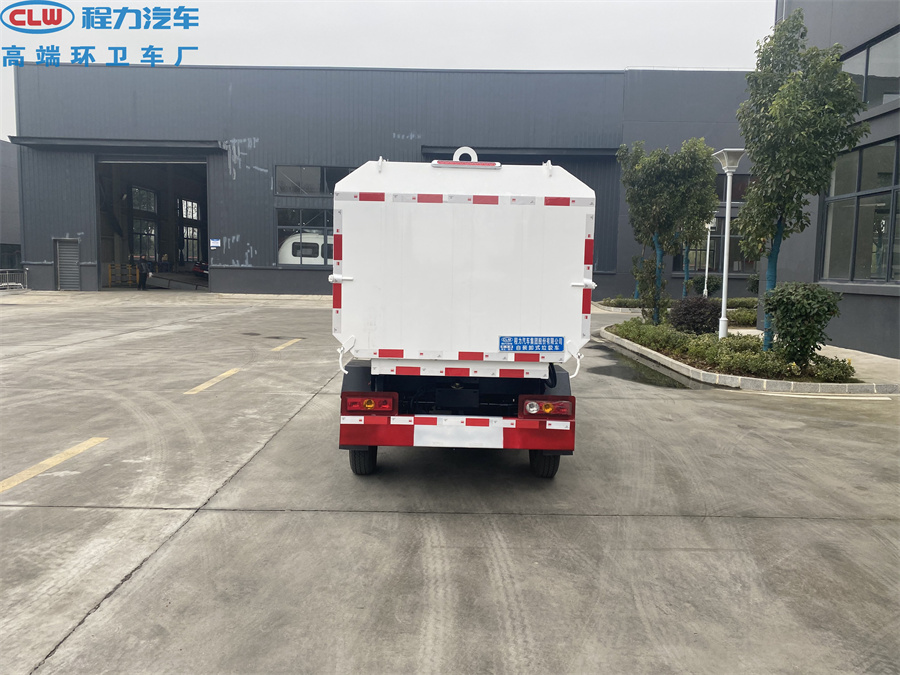3方福田祥菱自裝卸式垃圾車(chē)(側(cè)裝掛桶) 3方福田祥菱自裝卸式垃圾車(chē)(側(cè)裝掛桶)